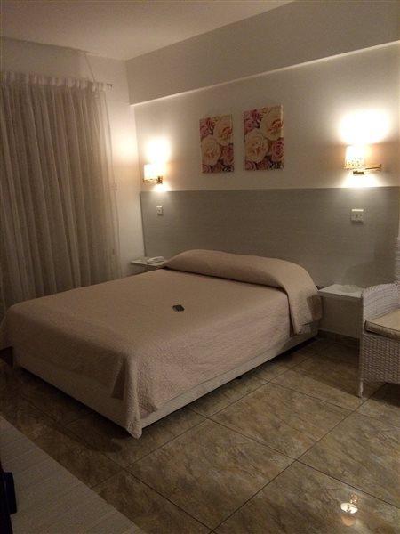 Layiotis Hotel Larnaca Buitenkant foto