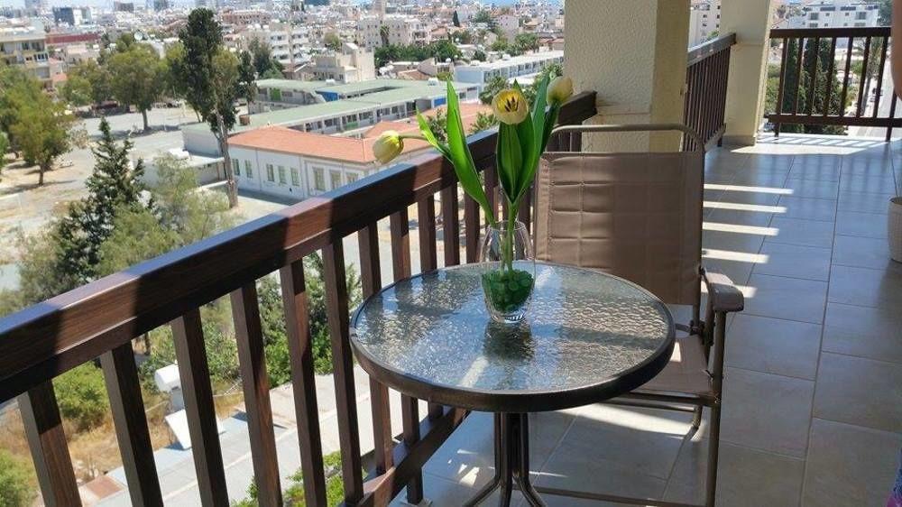 Layiotis Hotel Larnaca Buitenkant foto